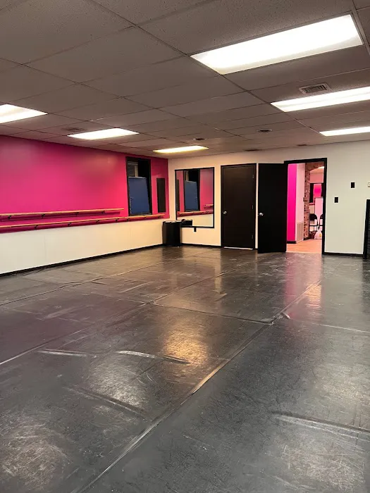 Dance Factory Picture 1