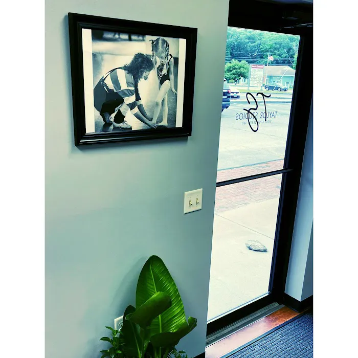 Taylor Studios Dance & Performing Arts Picture 2