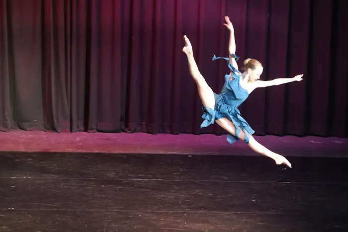 Dance Expressions Picture 2