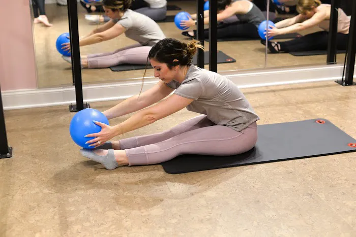 Barre Forward - Barre Studio in Annapolis/Severna Park area Picture 7
