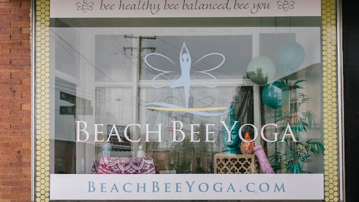 BeachBee Yoga, Dance, and SUP Picture 3