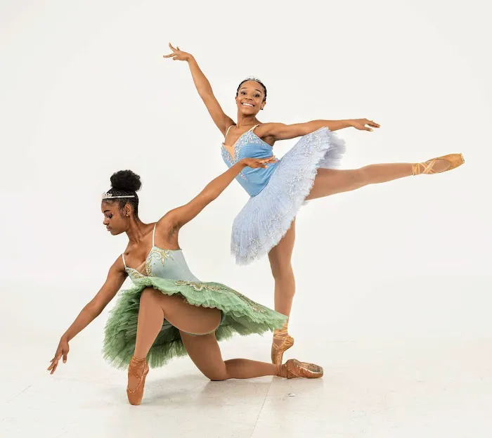 Ballet Nouveau School Picture 3