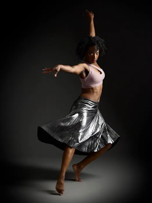 Full Circle Dance Company Picture 2