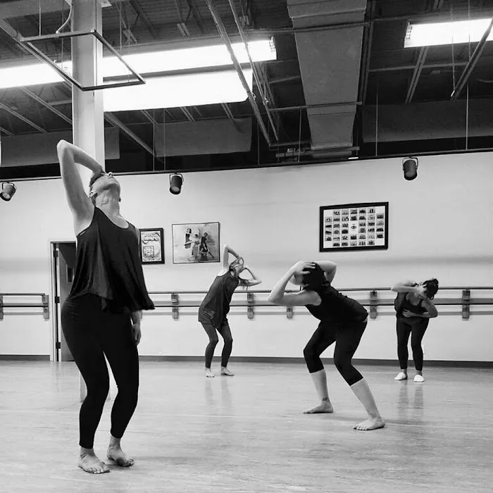 Full Circle Dance Company Picture 4