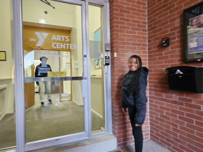 Y Arts Center Picture 9
