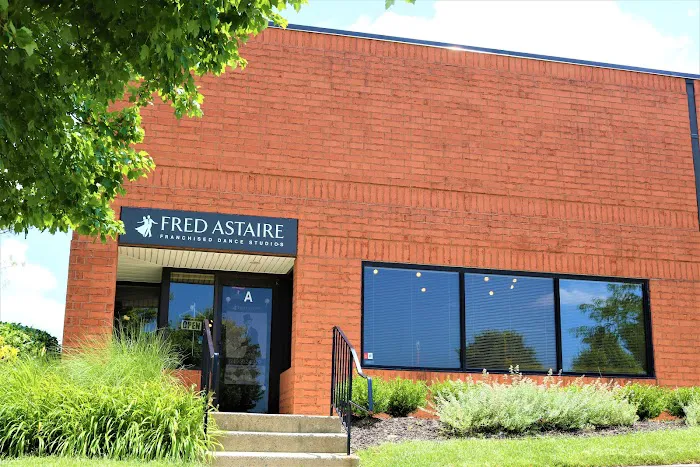 Fred Astaire Dance Studios Picture 4
