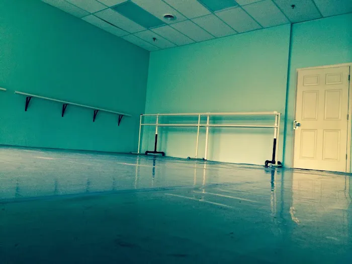 Kinetics Dance Theatre Picture 1