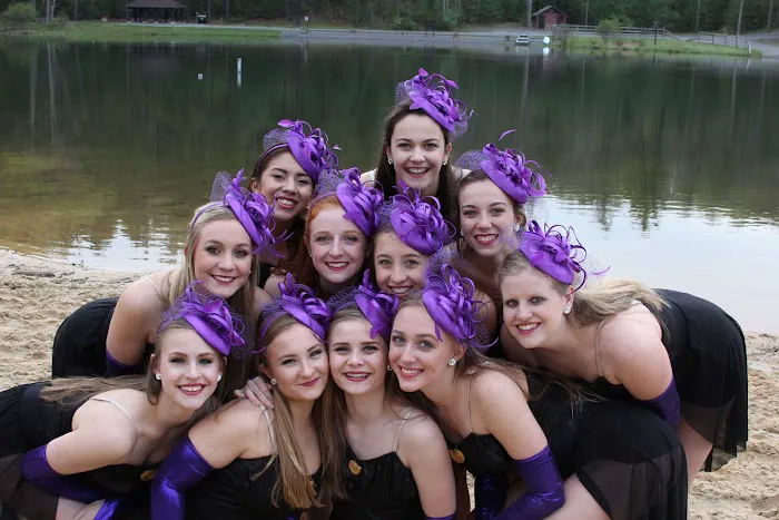 Centre Dance Picture 2