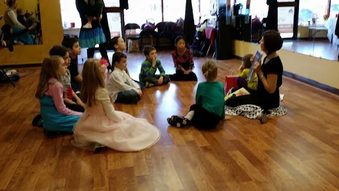 Dance & Artistic Expressions Picture 4
