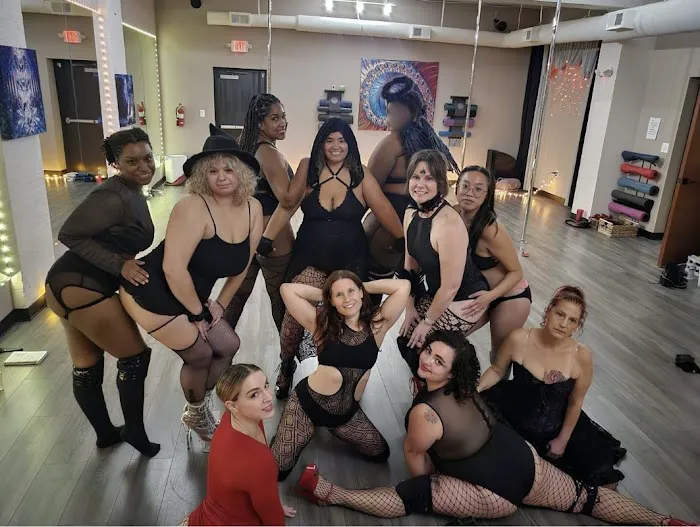 Yahyahlicious Divas Picture 2
