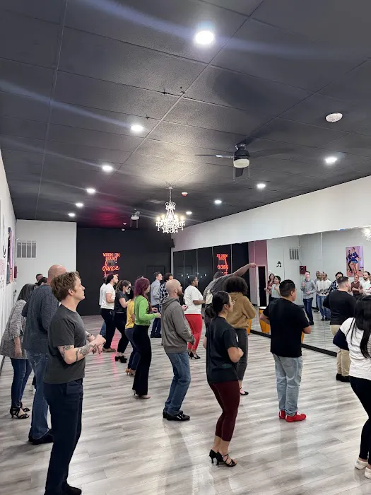 Tumbao Latin Dance Picture 8