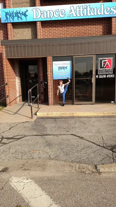 Dance Attitudes Picture 7