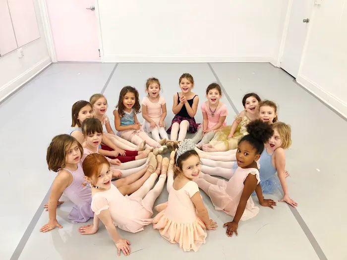 Studio One Dance Picture 3