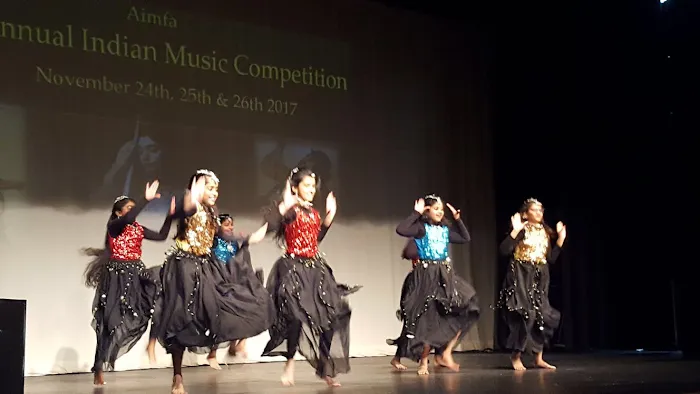 BEND IT LIKE BOLLYWOOD DANCE CO. Picture 3