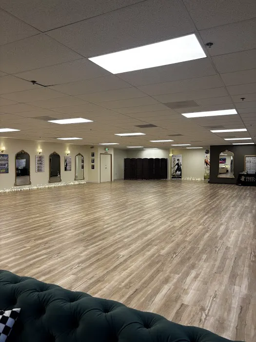 Fred Astaire Dance Studios Picture 6