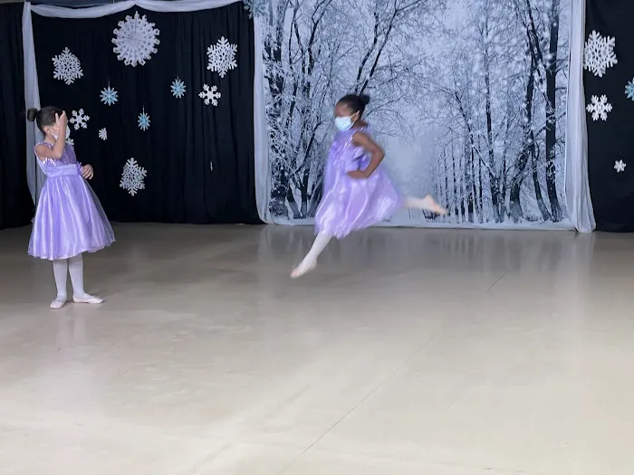 CoMMotion Dance Studio Picture 1