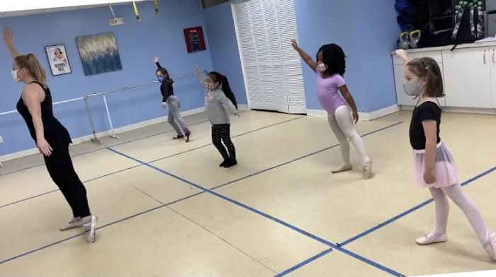 CoMMotion Dance Studio Picture 5