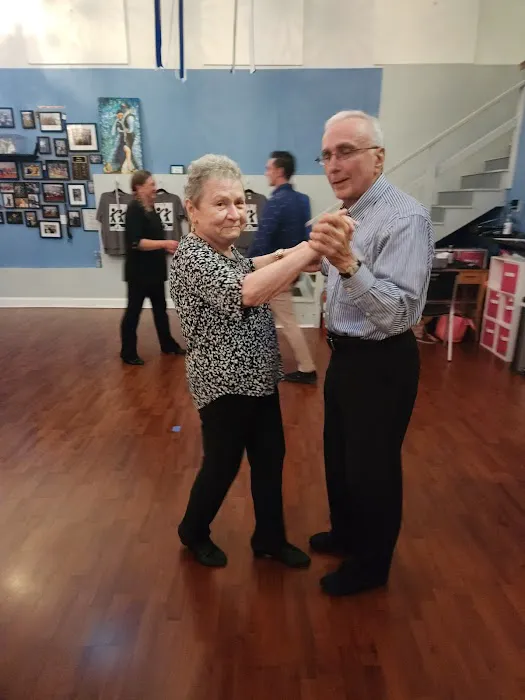 Paper Moon Dance Center Picture 6