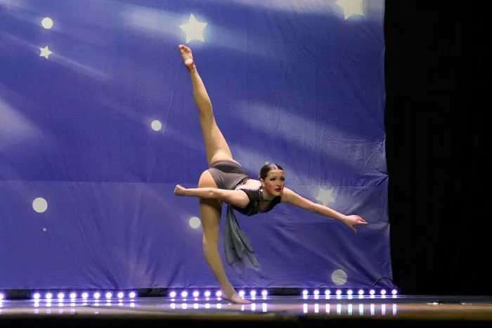 Saval Dance Academy Picture 6