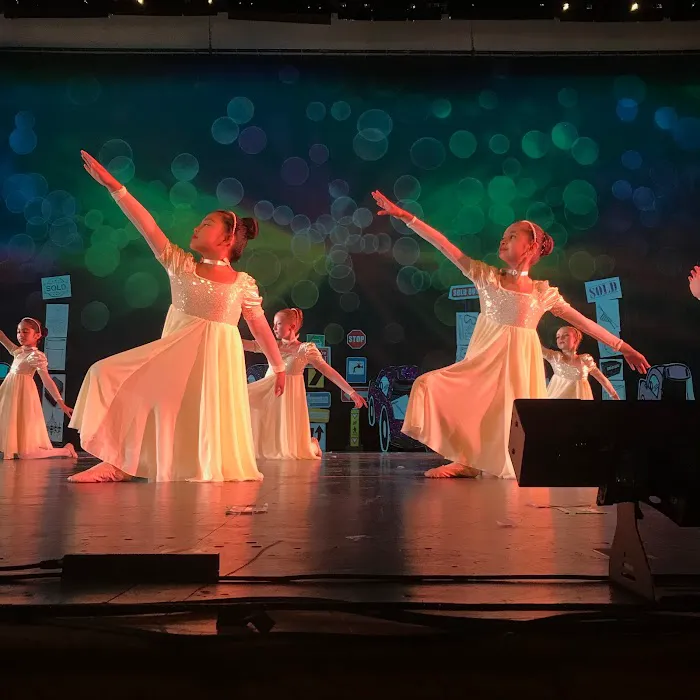 TA-DAH! Studio of Dance Picture 2