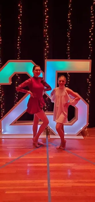 Dance Co Picture 1