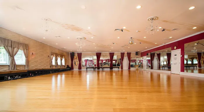 Social Graces Ballroom Dance Studios Picture 2