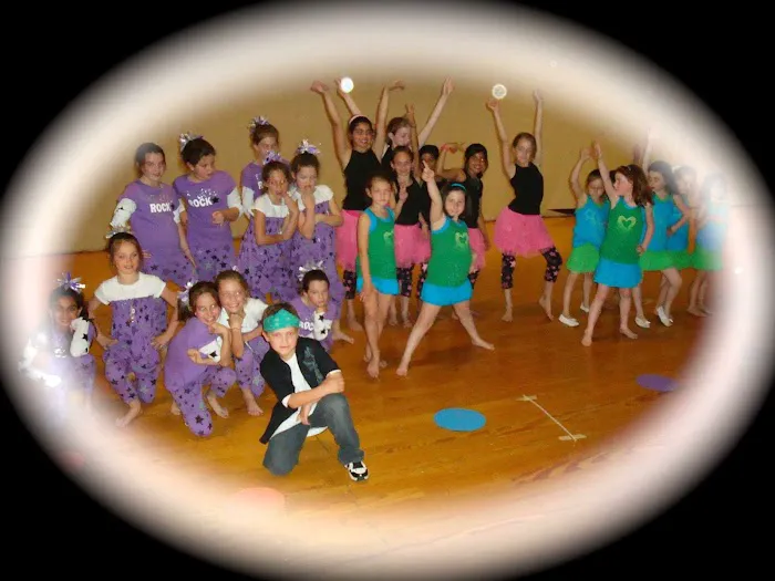 Two Left Feet® Dance Picture 3