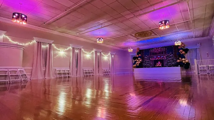 Magenta Dance Place Picture 1
