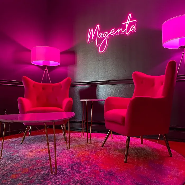 Magenta Dance Place Picture 8