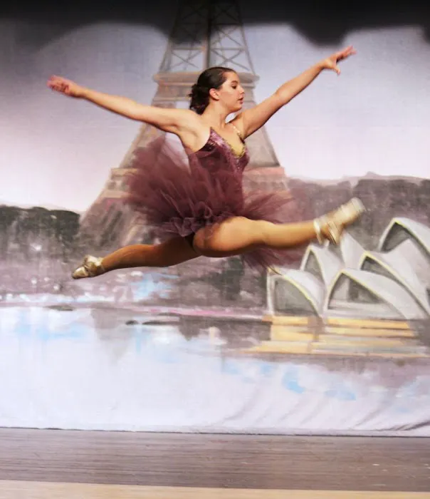 Center Stage Dance Studio Picture 1