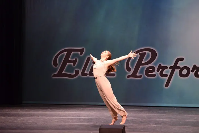 Center Stage Dance Studio Picture 4