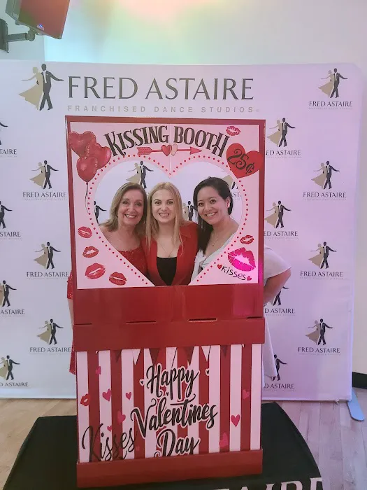 Fred Astaire Dance Studios Picture 3