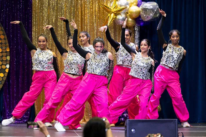 The Bolly Factor Picture 7