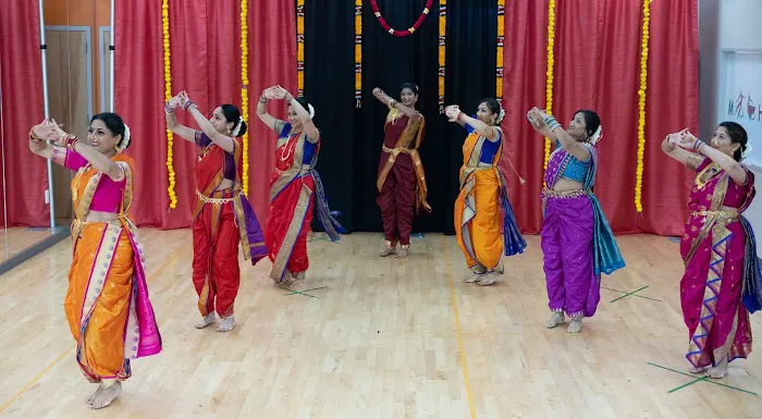 The Bolly Factor Picture 4