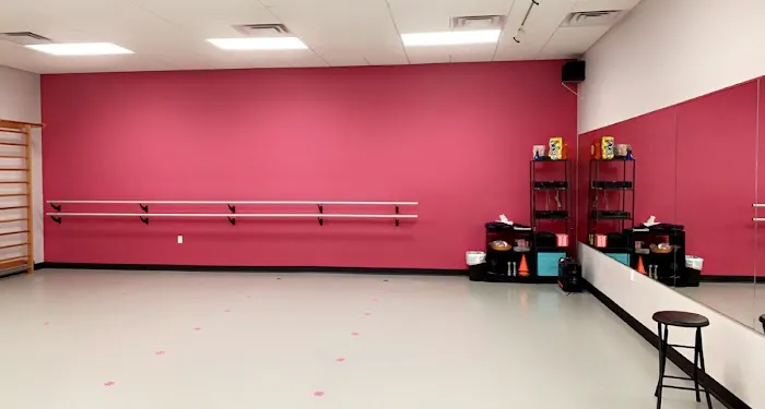 Sandra Lynn's School of Dance Picture 1