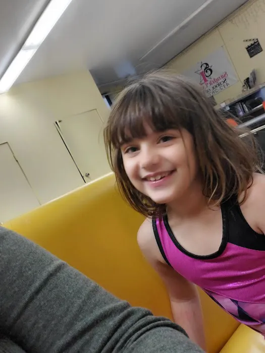 Sandra Lynn's Sch of Dance NEW Picture 7