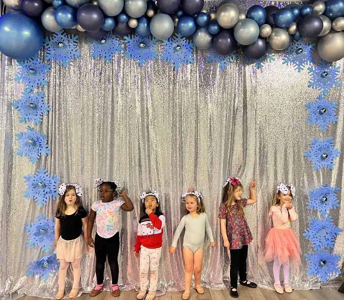 Lua Dance Club Studio Picture 6