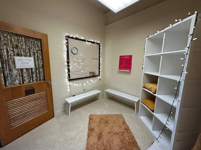 Contemporary Dance and Fitness Studio Picture 2