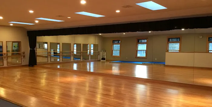 Sharon Dance Center Picture 4