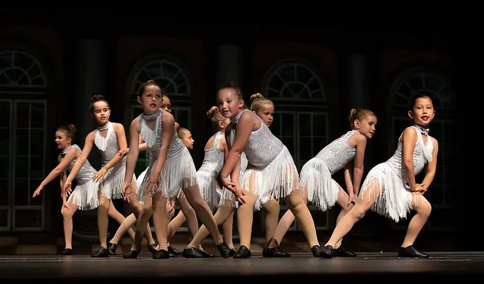Tiny Dancers Picture 2