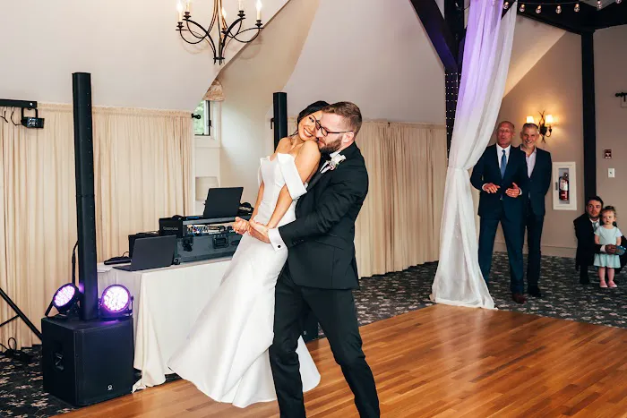 Elegant Dancing Picture 6