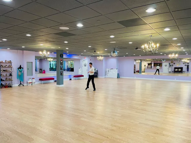 Fred Astaire Dance Studios - Herndon Reston Picture 4