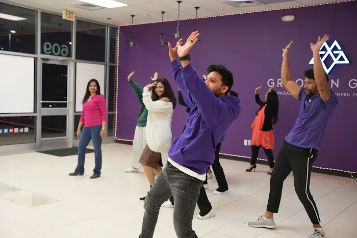 Groove N Grace Picture 1