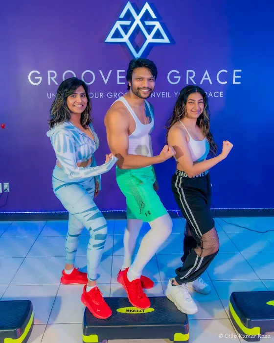 Groove N Grace Picture 6