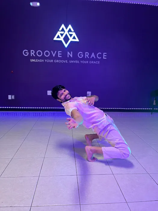 Groove N Grace Picture 4