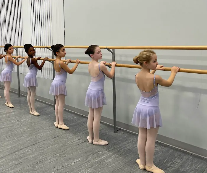 Ravel Dance Studio Picture 1