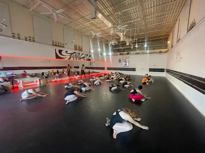 Stage Door Dance Studio Picture 8