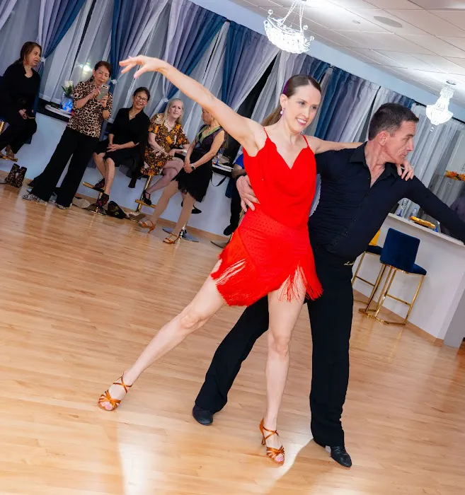 LatinCross Dance Studio Picture 3