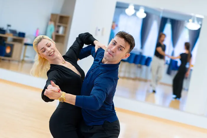 LatinCross Dance Studio Picture 7