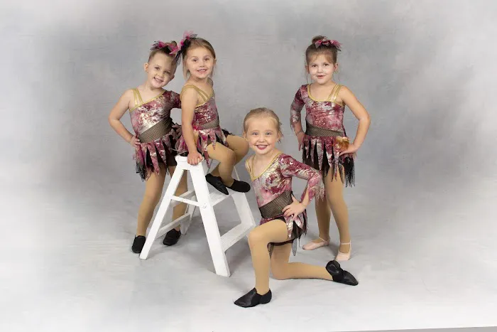 Kinstaria's Dance & Recreation Picture 3